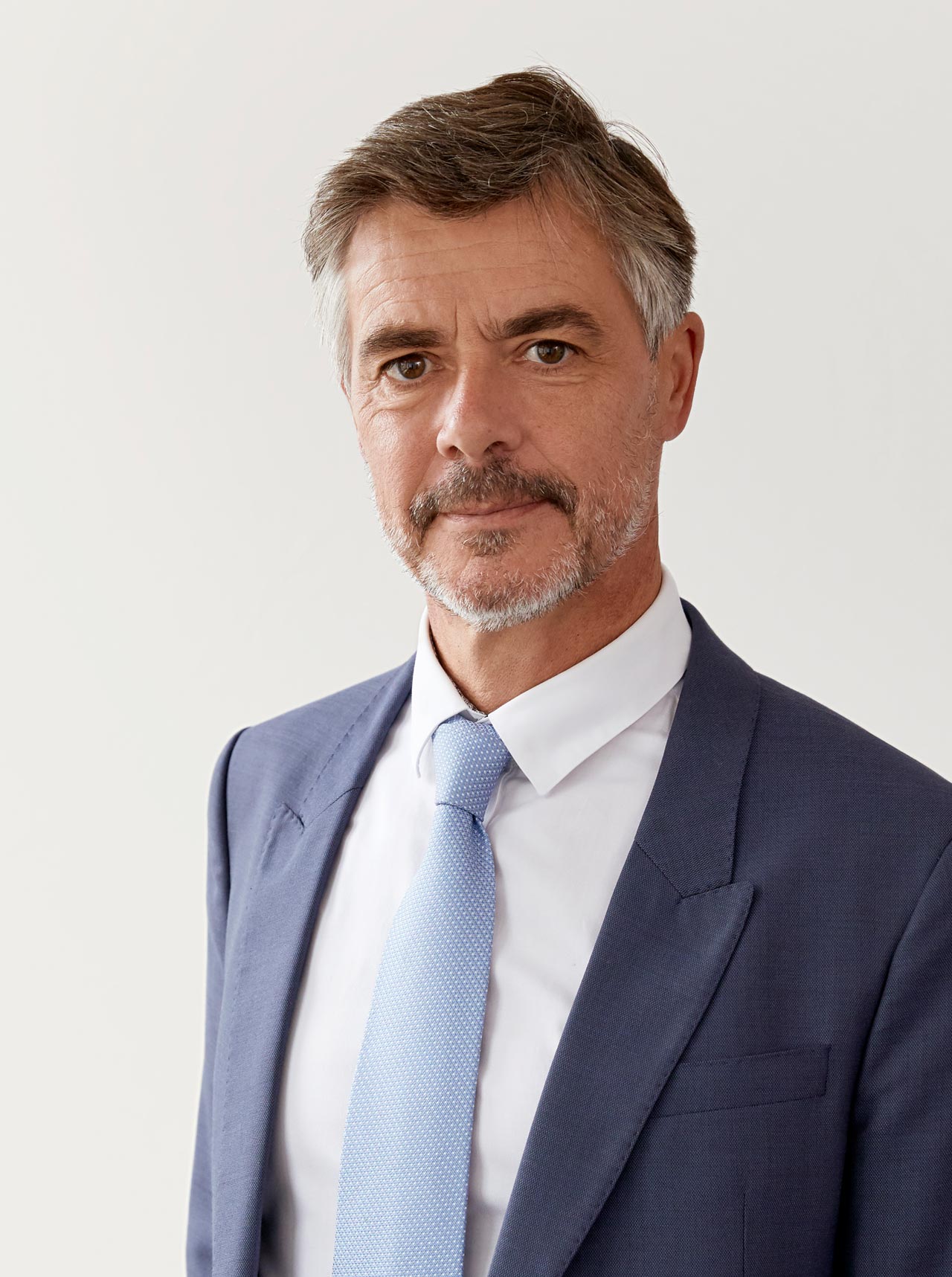 Dr. Marius Kuschka – Deutsch-italienisches Handels- und Gesellschaftsrecht in Düsseldorf